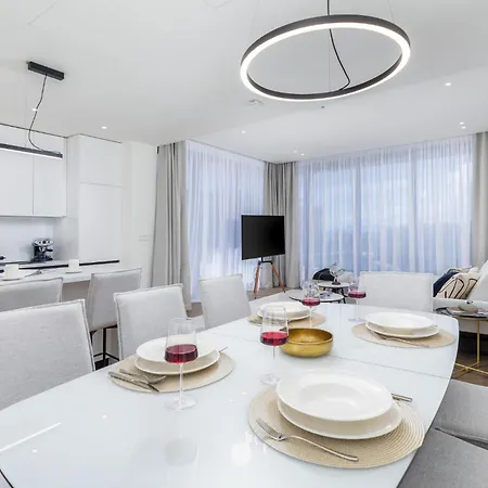 Luxurious In *