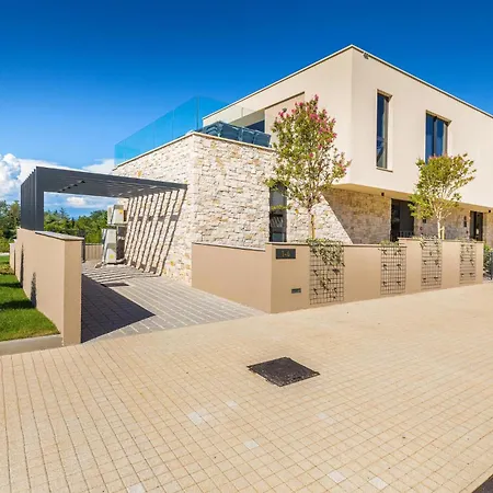 Luxurious In Savudrija