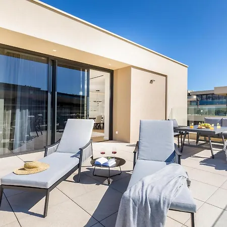 Casa vacanze Lovely In With Wifi